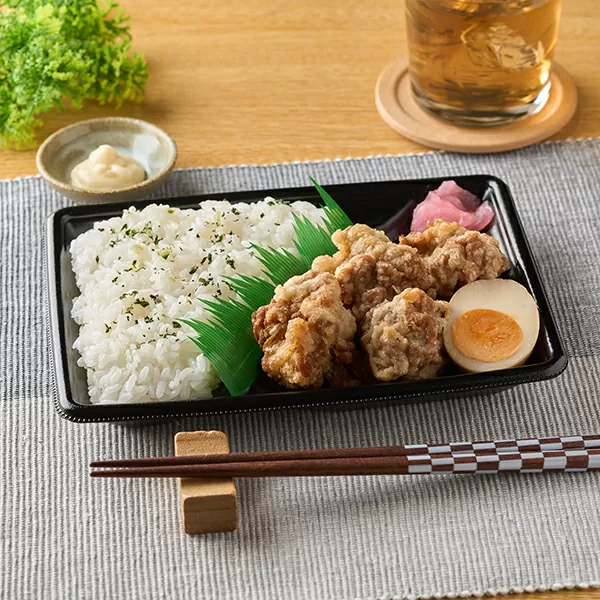 ファミマ 唐揚げ弁当 5