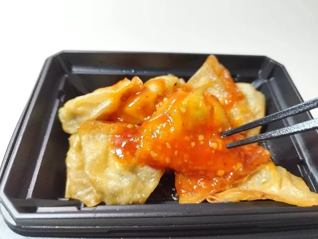 コンビニの揚げ餃子 1