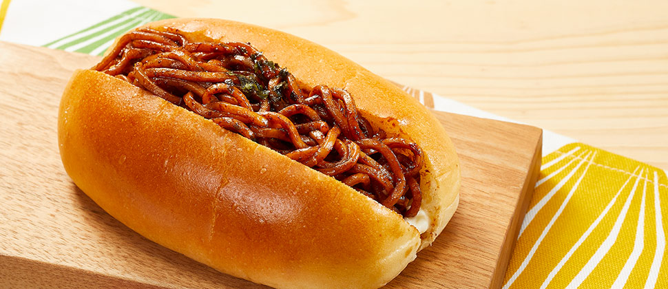 セブン 焼きそばパン 8