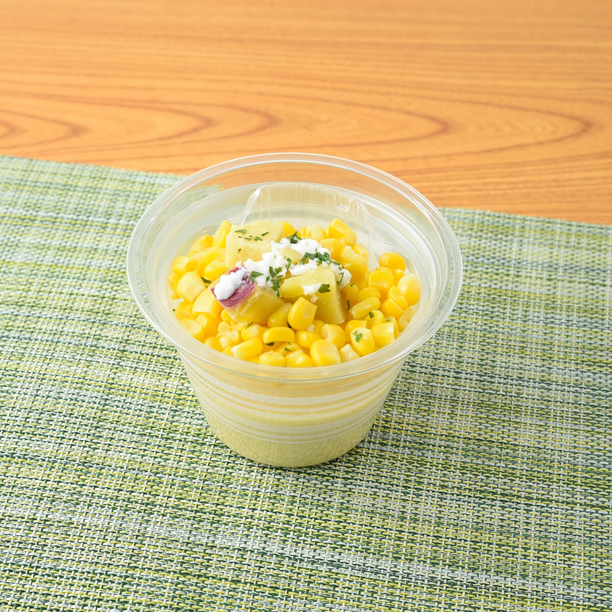 ファミマ コーンスープ(カップ) 2