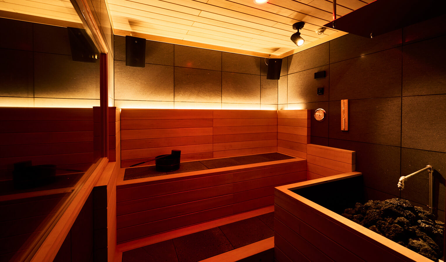 サウナ 8