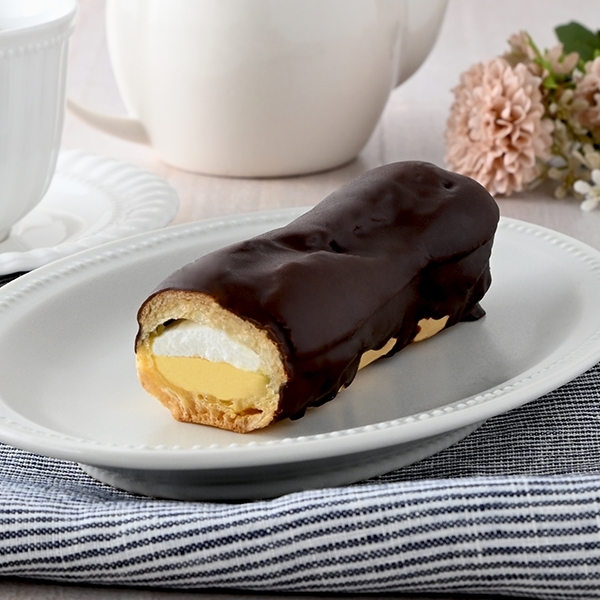 ファミマ エクレア 9