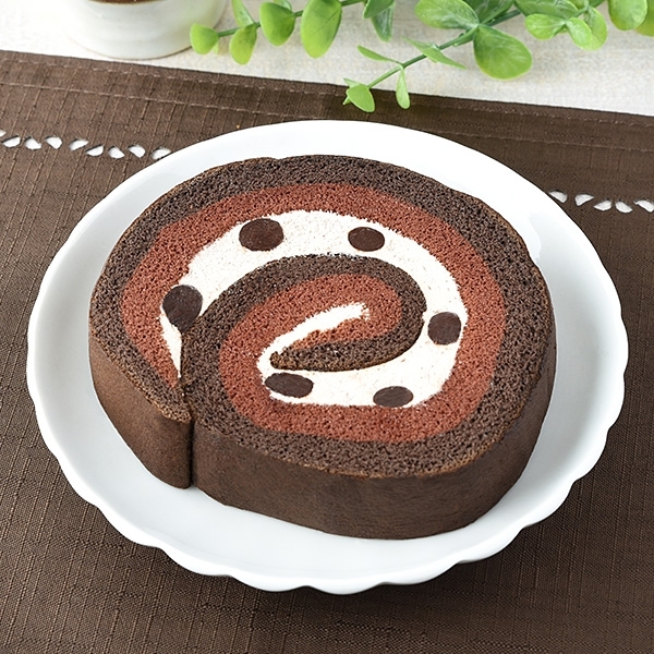 ファミマ ロールケーキ 8