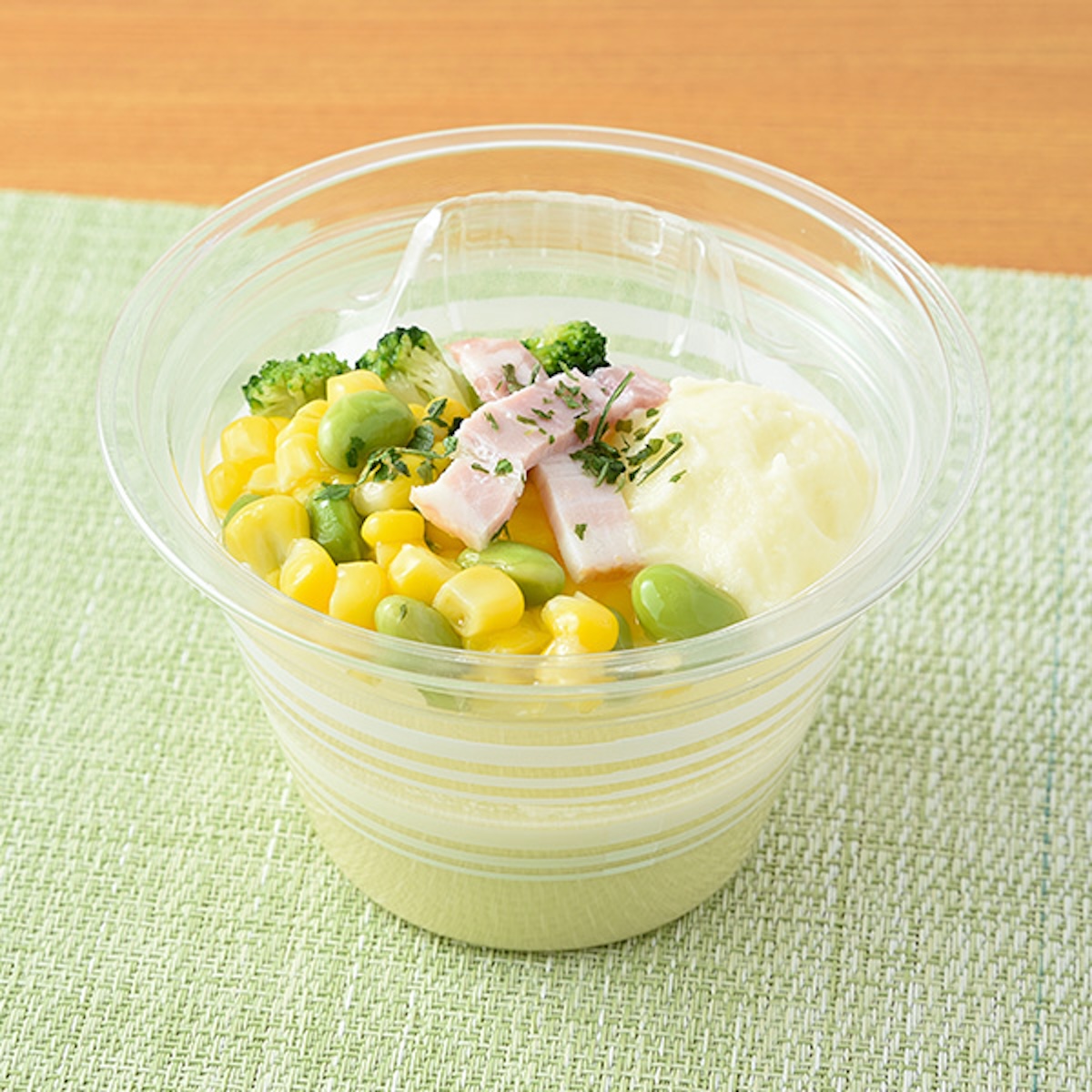 ファミマ コーンスープ(カップ) 8