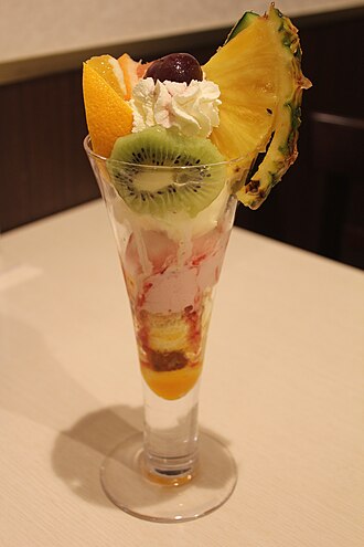 ファミマ パフェ