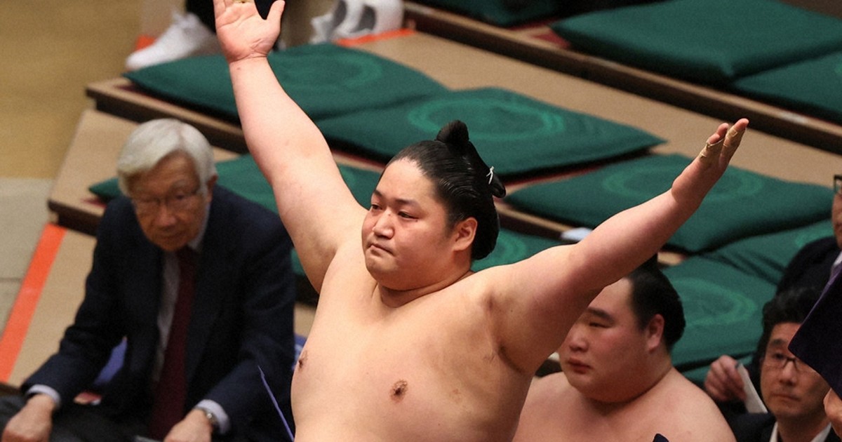 大相撲春場所 新入幕の藤青雲と藤凌駕が会見 意気込み語る