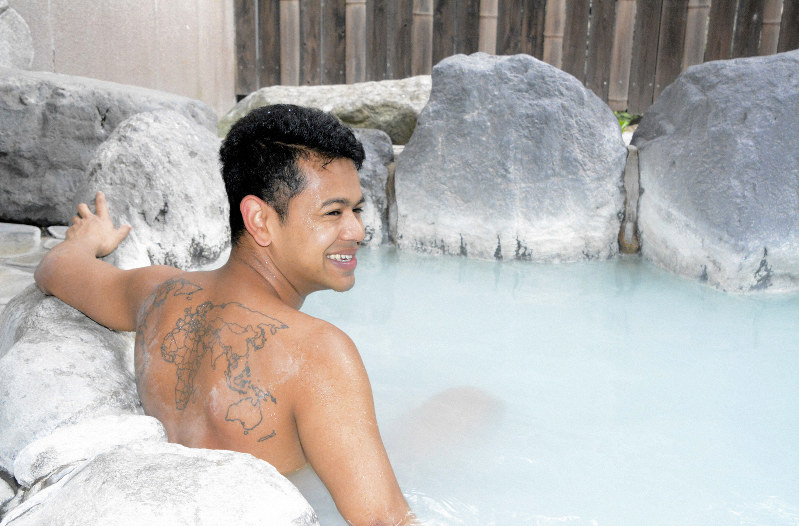 タトゥーのある人の温泉入浴