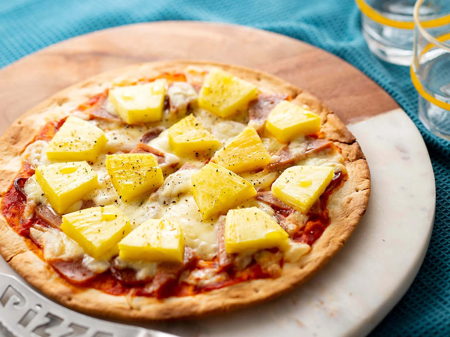 パイナップルピザ