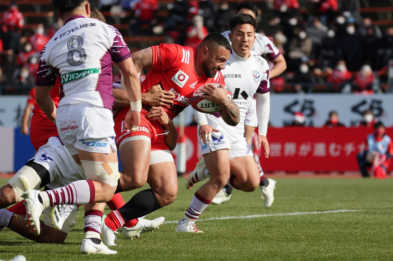 ラグビー スティーラーズが12トライで勝利 暫定首位に 4