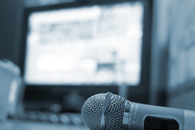 カラオケ強制参加 7