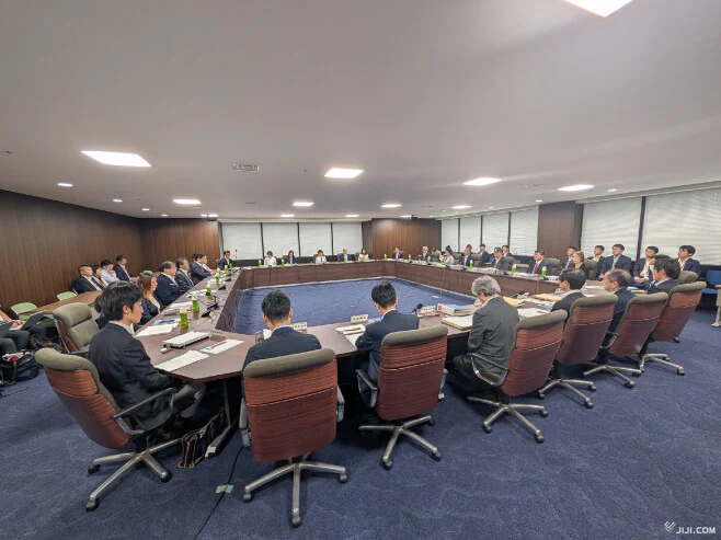 最低賃金 適用開始遅れ相次ぎ 厚労省審議会が運用のあり方議論 7