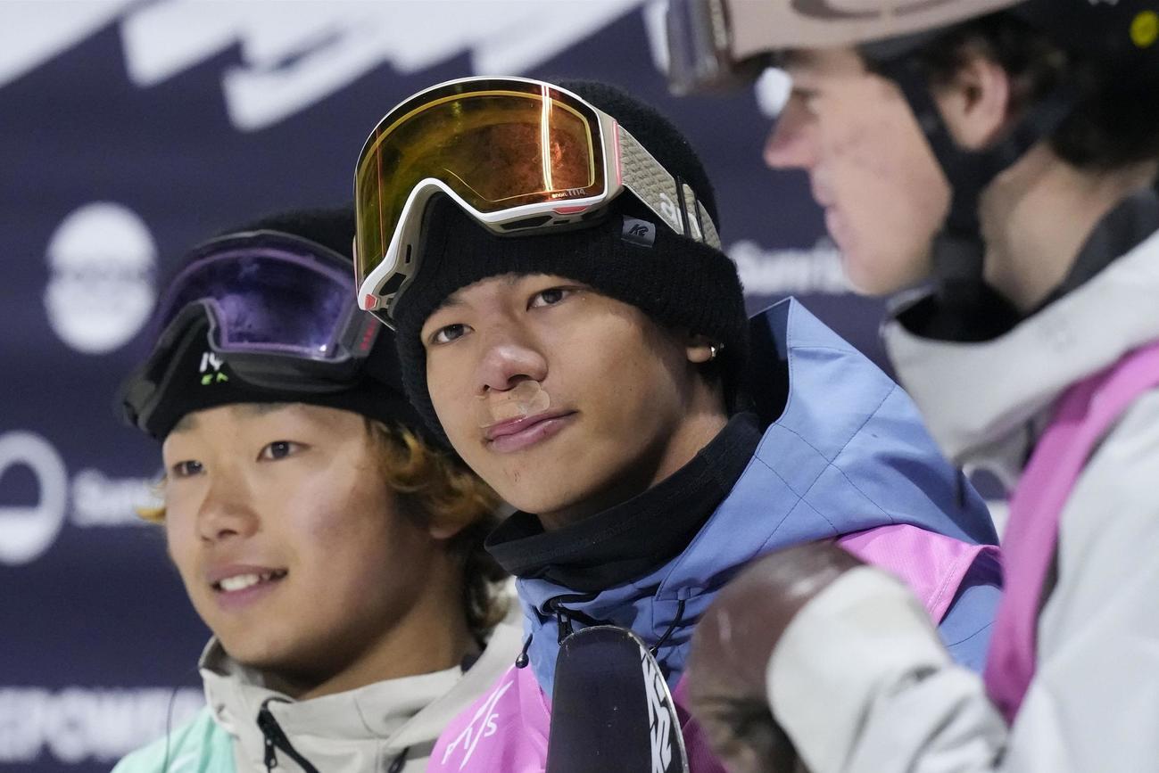 スノボ 五輪メダリストたち ビッグエア全日本選手権に凱旋出場 3