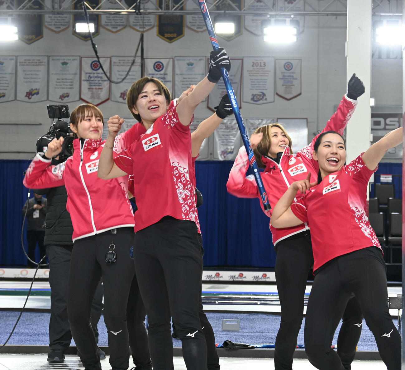 ミラノ・コルティナ五輪 日本選手団帰国し会見 大会振り返る 7