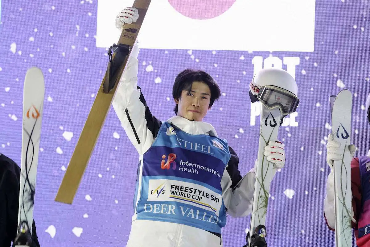 モーグル ワールドカップ第6戦 五輪銅の堀島行真が3位 3
