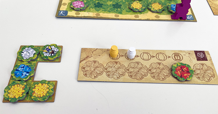 Queenzle - Queen Puzzle Game 8