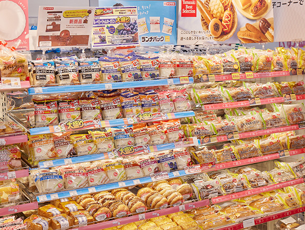 デイリーヤマザキ 3